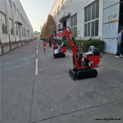 廠家現(xiàn)貨供應(yīng)08型挖掘機 山東九天礦業(yè) 各種工程常柴動力整機小巧08型挖掘機
