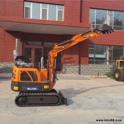 果園開溝用迷你型挖掘機 佩戴多種屬具小型挖掘機 日力重機