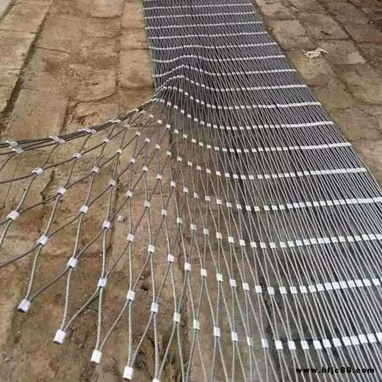 不銹鋼繩防護網運通網業高層建筑瓷磚瓦片防拋物用安裝固定方法