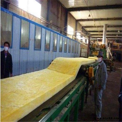 50mm厚玻璃棉卷氈現(xiàn)貨供應(yīng)   山東壽光 100mm厚大棚保溫棉    80mm厚鋁箔貼面玻璃棉卷氈