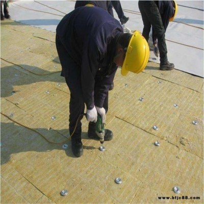 巖棉板 復(fù)合隔音隔熱防火保溫棉 75mm30mm吊頂隔音巖棉板 內(nèi)墻外墻保溫材料巖棉50mm