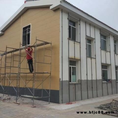 建筑工程外墻新型裝飾材料聚氨酯夾芯幕墻掛板金屬壓花面復(fù)合墻板