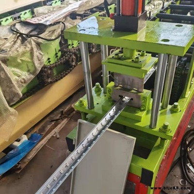 角鐵打孔機(jī) U型角鐵打孔器 馳騰 角鋼沖孔一體機(jī) 全自動角鋼沖孔設(shè)備