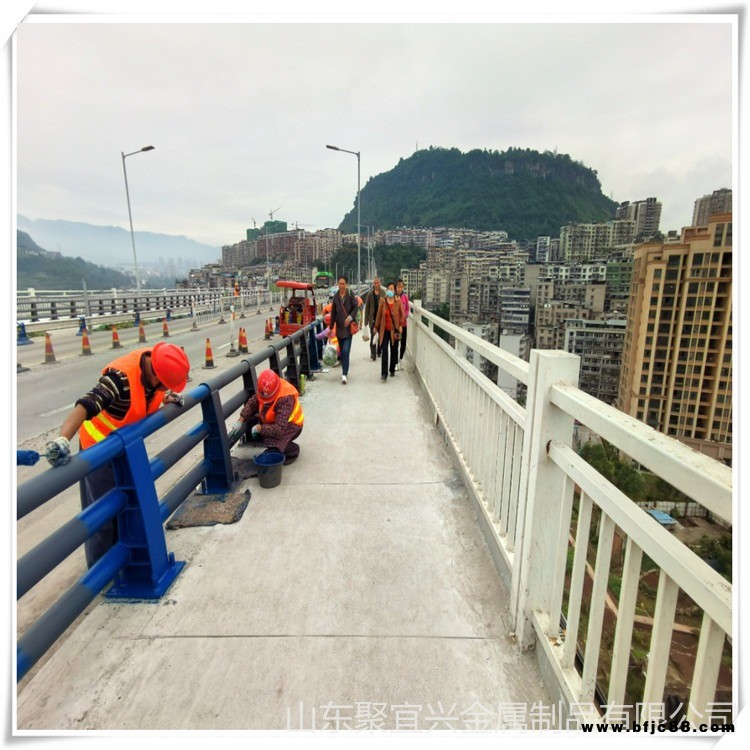 按圖定做大橋防撞鋼護(hù)欄 路橋方鋼護(hù)欄 聚宜興碳素鋼欄桿規(guī)格齊全