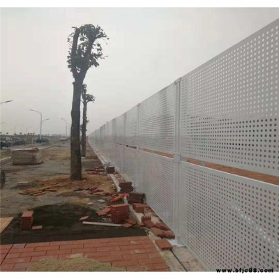 天罡 消音防塵鍍鋅鋼板護(hù)欄 路擴(kuò)寬遮蔽組裝式鍍鋅板沖孔網(wǎng)圍擋 組裝式鏤空沖孔板圍擋 便捷堅(jiān)固歡迎來電咨詢