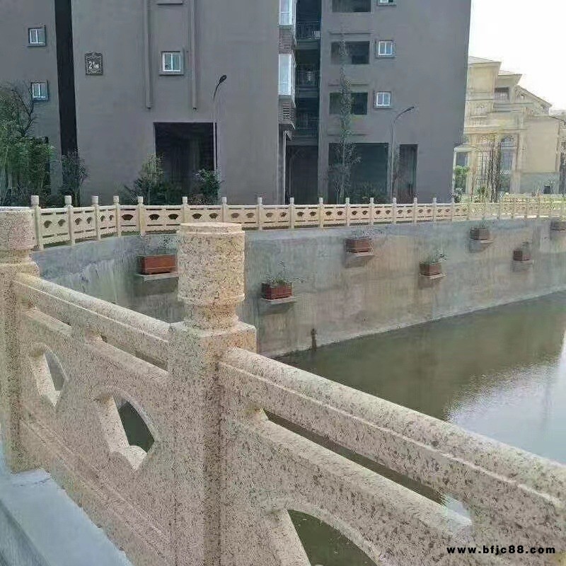 盛景市政景觀橋梁安全防護(hù)欄桿水庫(kù)圍擋混凝土仿石護(hù)欄真石漆仿大理石欄板
