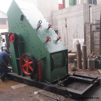 褐煤破碎機 金龍恒吉800型膨潤土破碎機 砂巖破碎機