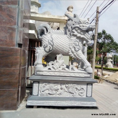 福建石雕廠家現貨 石雕麒麟  青石麒麟 花崗巖動物雕塑 大鵬石材