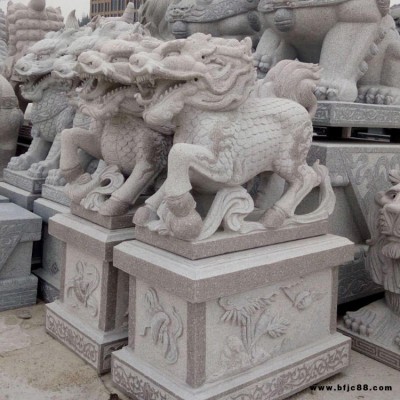 惠安廠家供應(yīng)石雕麒麟 花崗巖麒麟一對庭院門口招財(cái)擺件 石雕神獸動物雕塑