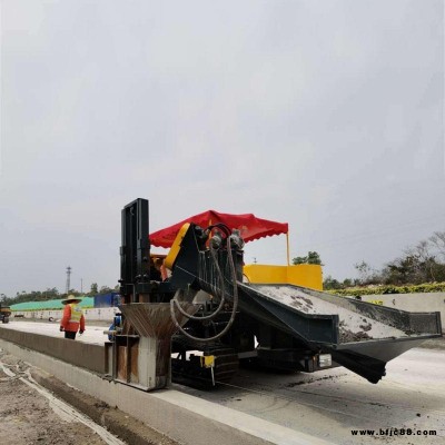 潤達水泥砼路肩滑模機 路沿石水溝滑模成型機 路緣石成型機
