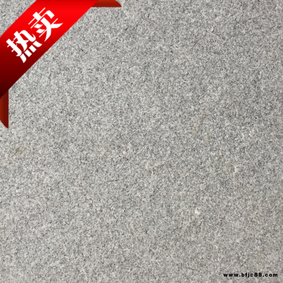 湖北G655芝麻灰 花崗巖開采廠家酒店別墅外墻干掛石材廣場(chǎng)地鋪石材芝麻灰廠家路沿石