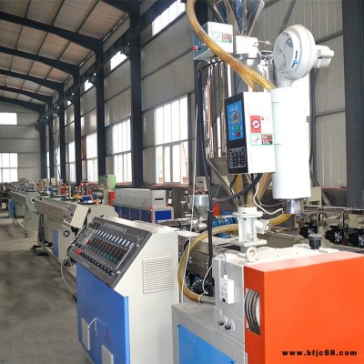 SJ-65/30，PE管軟管機(jī)組設(shè)備，PE綠化管加工機(jī)器，中瑞塑機(jī)-