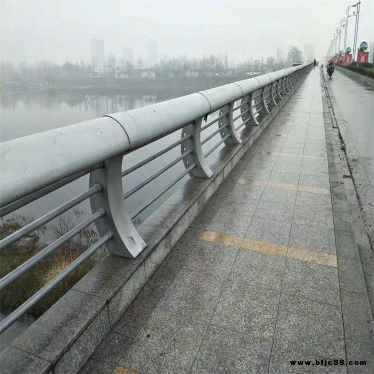 304高速公路防撞欄桿 風景區防護護欄 橋梁防撞護欄 聚晟 橋梁兩側燈光 LED燈護欄
