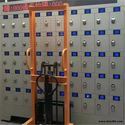 大型充電柜圖片 礦用礦燈充電柜質(zhì)量保證 柜門(mén)式礦燈充電柜廠家 佳碩