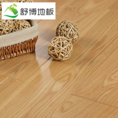 樺木多層實(shí)木地板15mm白蠟?zāi)緶\色復(fù)合家用耐磨地?zé)岬嘏经h(huán)保