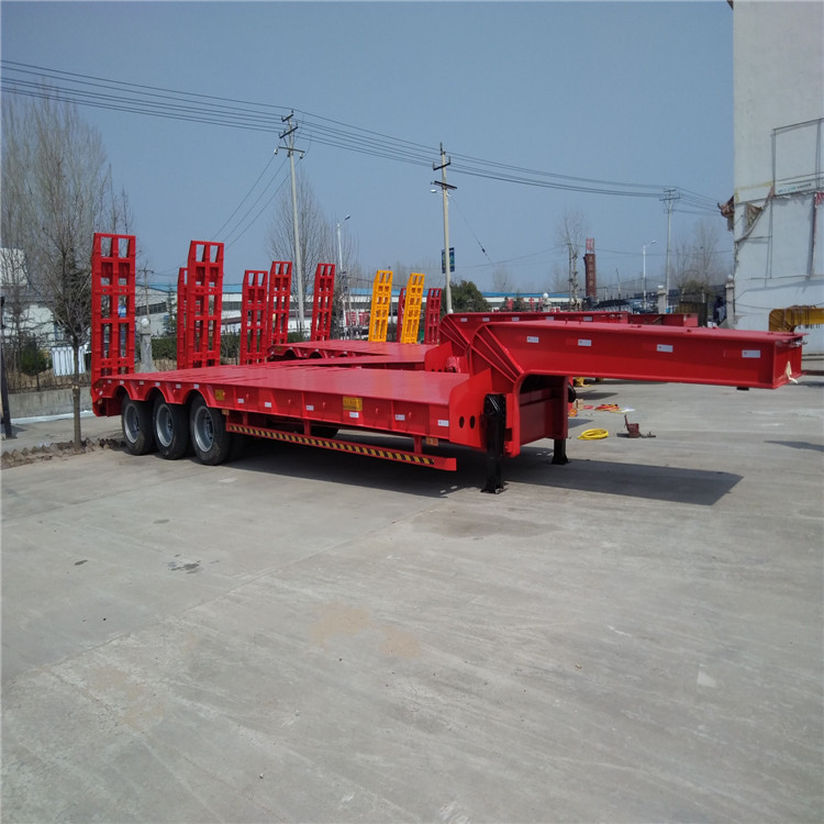 超長(zhǎng)平板半掛車和超長(zhǎng)集裝箱骨架車標(biāo)準(zhǔn)5.5噸13米鉤機(jī)板盤子7.8噸示例圖7