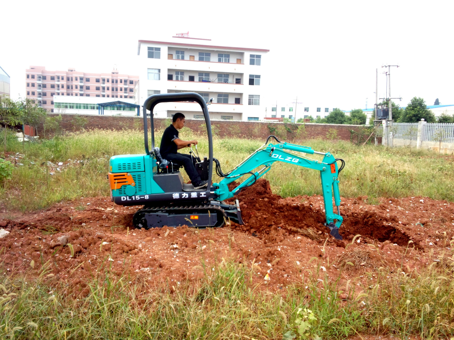黑龍江德力重工DL15-8挖掘機,園林，微型挖掘機，迷你挖掘機示例圖6