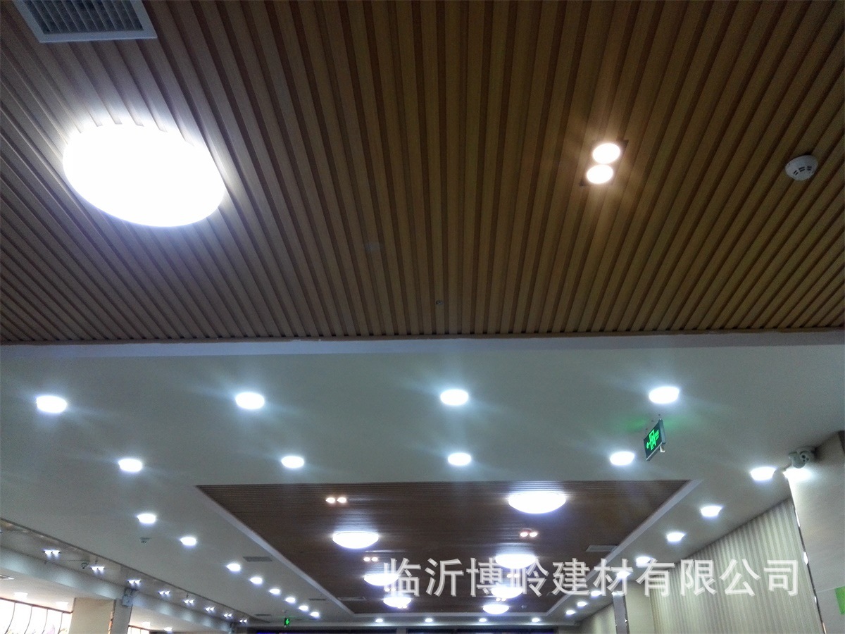 生態木墻板 150裝飾板 木紋轉印護墻板 防潮阻燃PVC木塑板 墻裙示例圖13