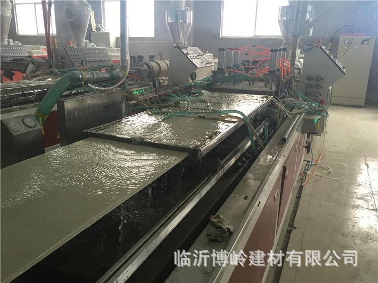 生態木墻板 150裝飾板 木紋轉印護墻板 防潮阻燃PVC木塑板 墻裙示例圖8