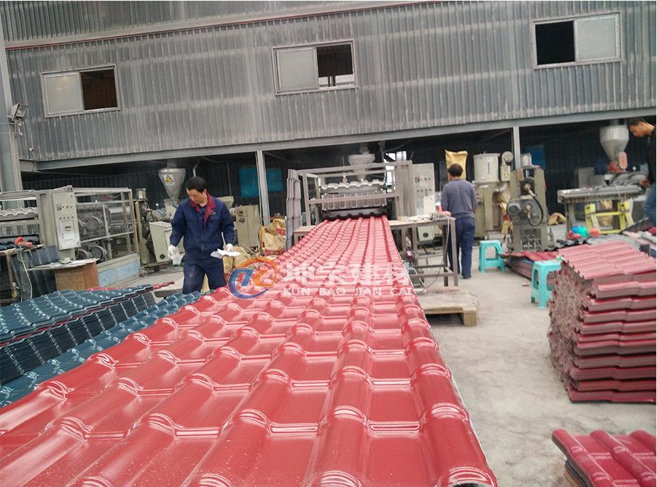 供應合成樹脂瓦價格 別墅仿古琉璃瓦 屋頂復合瓦 塑料裝飾瓦建材示例圖13