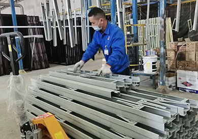 噴粉黑色不銹鋼玻璃隔熱防火玻璃門接河池百色梧州工程.png