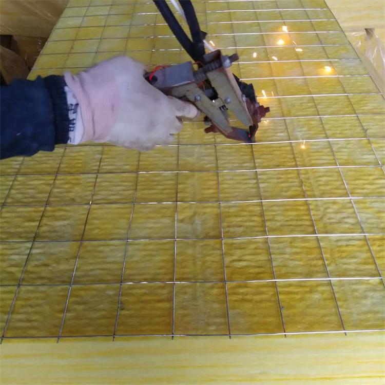 外墻玻璃棉復(fù)合板廠家  保溫鋼網(wǎng)玻璃棉價(jià)格示例圖3