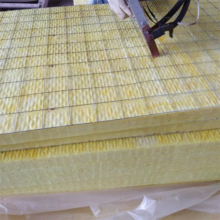 外墻玻璃棉復(fù)合板廠家  保溫鋼網(wǎng)玻璃棉價(jià)格示例圖4