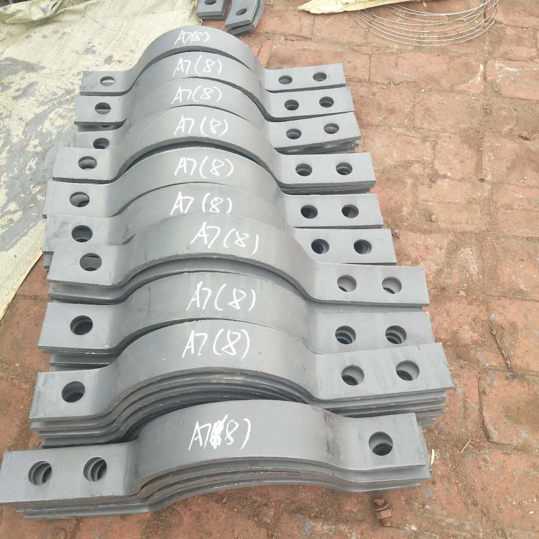 匯鵬優(yōu)質(zhì)管道扁鋼抱箍 濱州大管徑扁鋼管夾 不銹鋼管夾抱箍標(biāo)準(zhǔn)圖集