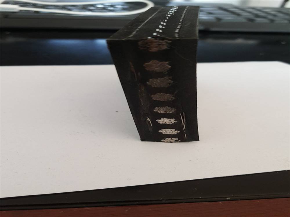 耐熱TDG500皮帶,防撕裂鋼絲皮帶規(guī)格,青島宗澤工業(yè)科技