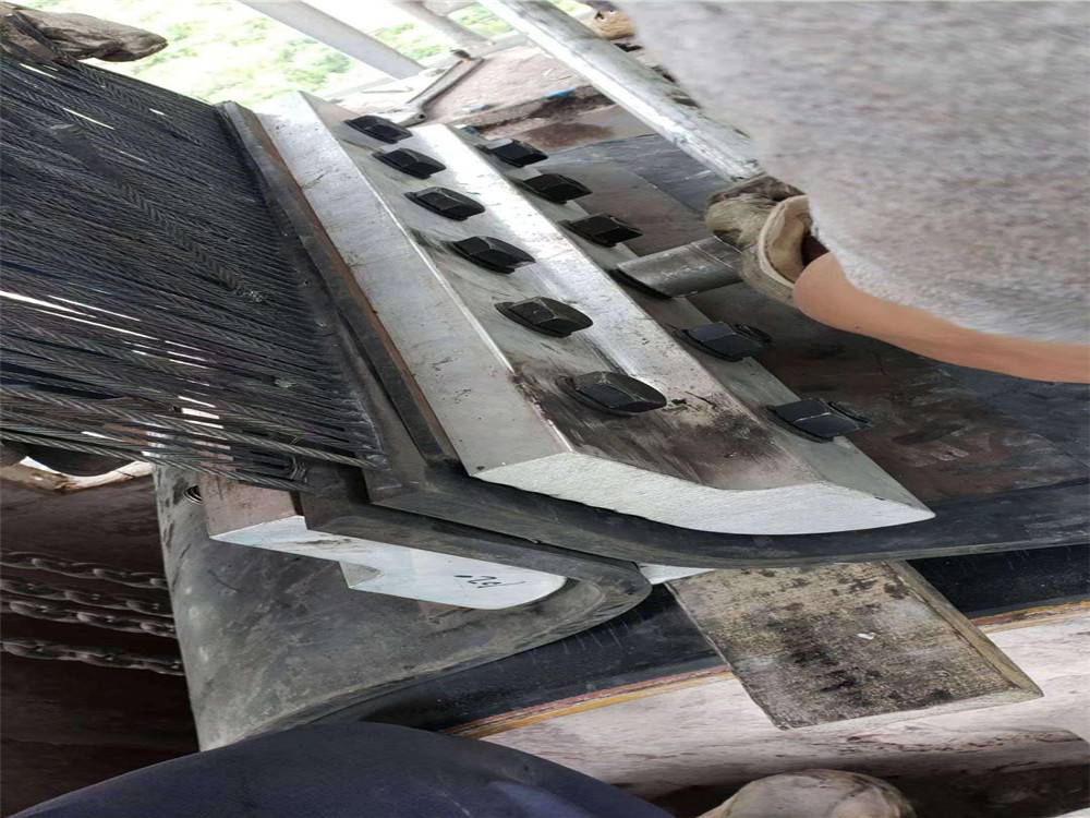 玉溪鋼絲膠帶,掛斗輸送帶價(jià)格