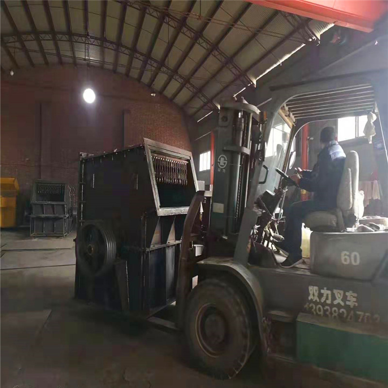1800<i></i>x1800型箱式破碎機 硫鐵礦廂式粉碎機 砂巖方箱破碎機