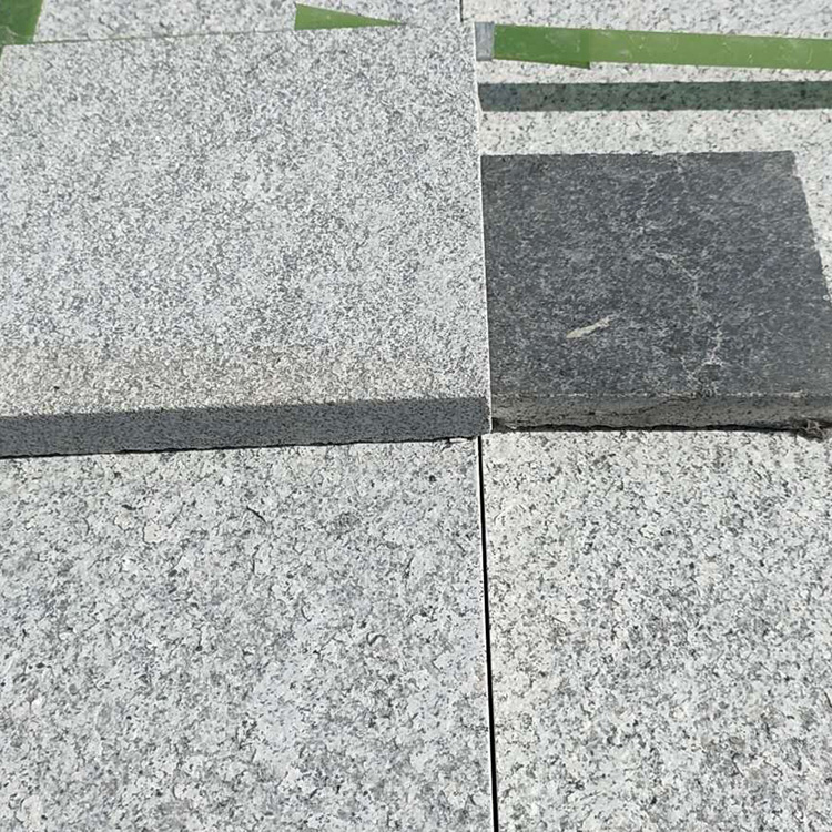 燒面芝麻灰花崗巖產地 建筑用芝麻灰花崗巖 規(guī)格齊全