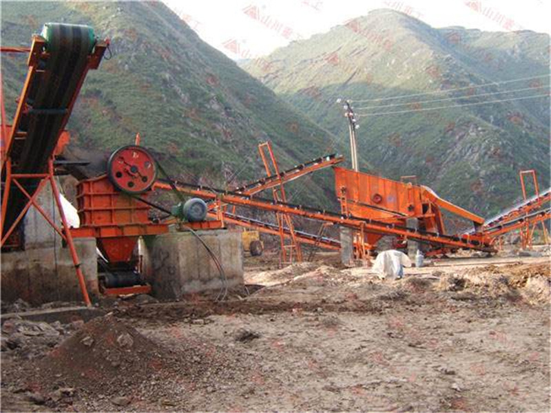 供應(yīng)小型150*250顎式破碎機(jī) 礦山花崗巖碎石機(jī) 高效石灰石粉碎機(jī)示例圖16