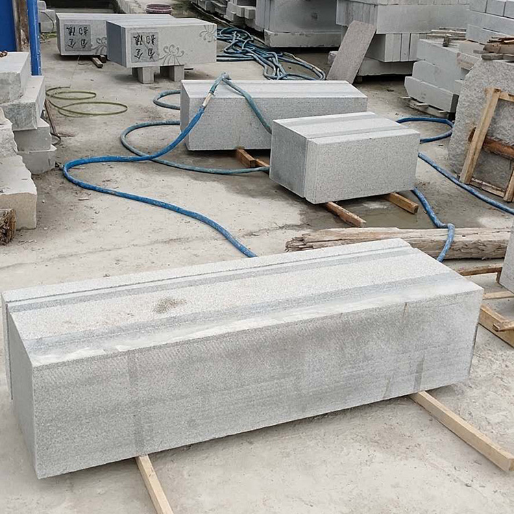 芝麻灰燒面花崗巖供應廠家 建筑用芝麻灰花崗巖 性價比高