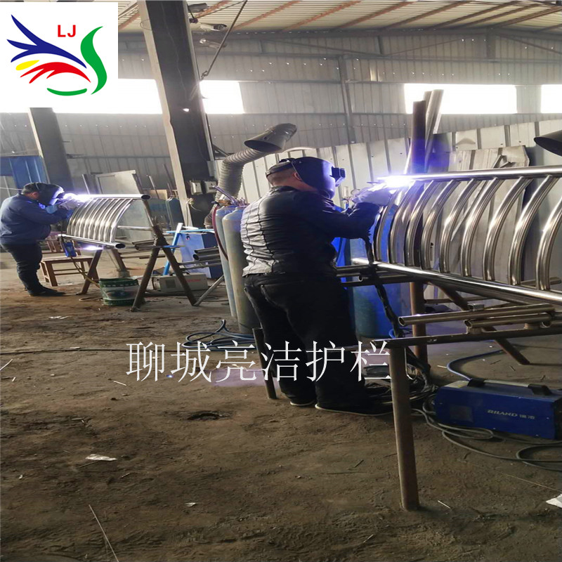 不銹鋼橋梁護欄 不銹鋼復合管護欄 橋梁防撞復合管護欄示例圖6