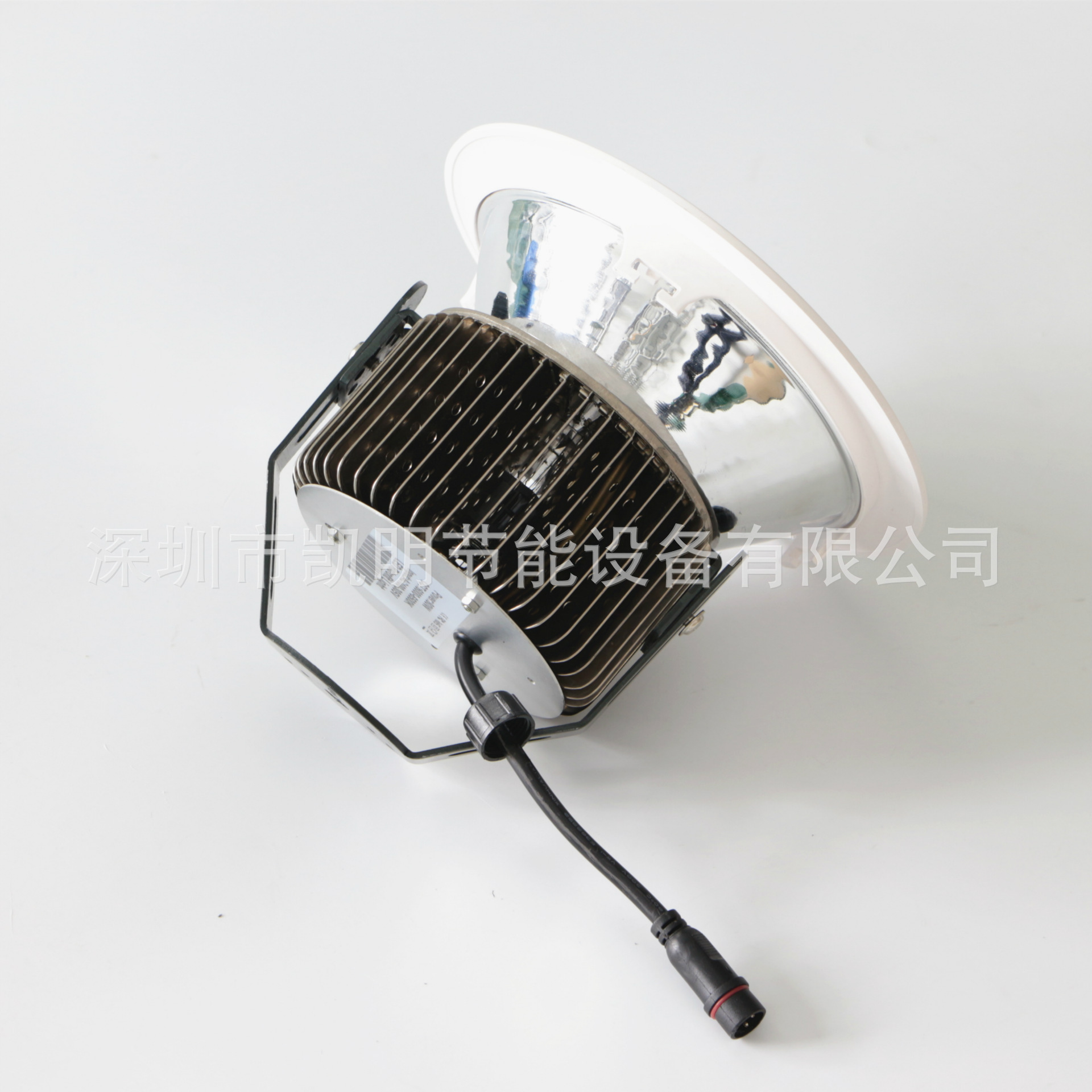 嵌入式射燈 開(kāi)孔200MM 40W 50W 60W 80W 鋁支架安裝射燈示例圖3