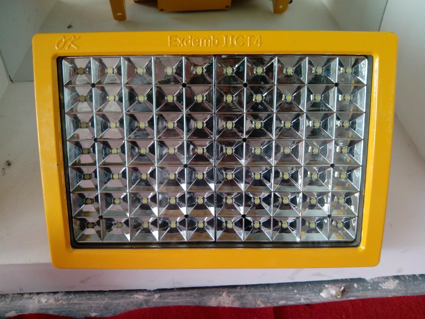 psbCAQLL44J.jpg