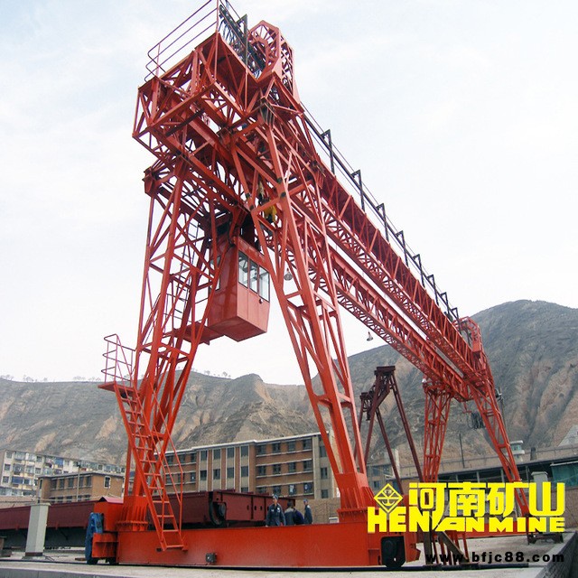生產定做河南礦山龍門吊，門式起重機，半龍門吊，半門式起重機，雙梁龍門起重機