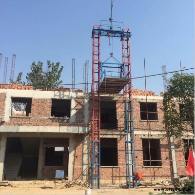 云南升降機(jī)龍門架 建筑施工龍門架升降機(jī) 施工升降機(jī)廠家 工地升降機(jī)
