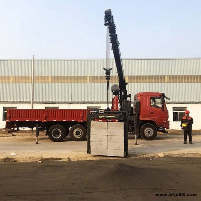 無線遙控磚夾 安裝在各種隨車起重機(jī)上
