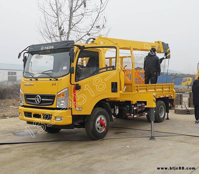 5-18噸后八輪隨車吊隨車起重機生產(chǎn)廠家