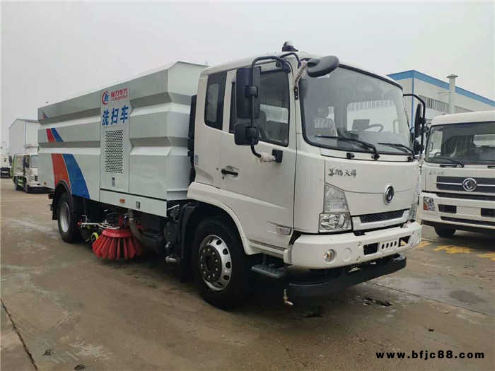 礦廠路面清掃車高壓洗掃車價(jià)格