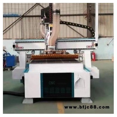 五軸數(shù)控開料機廠家 加工柜體柜門開料機 數(shù)控四工序 全自動換刀加工中心