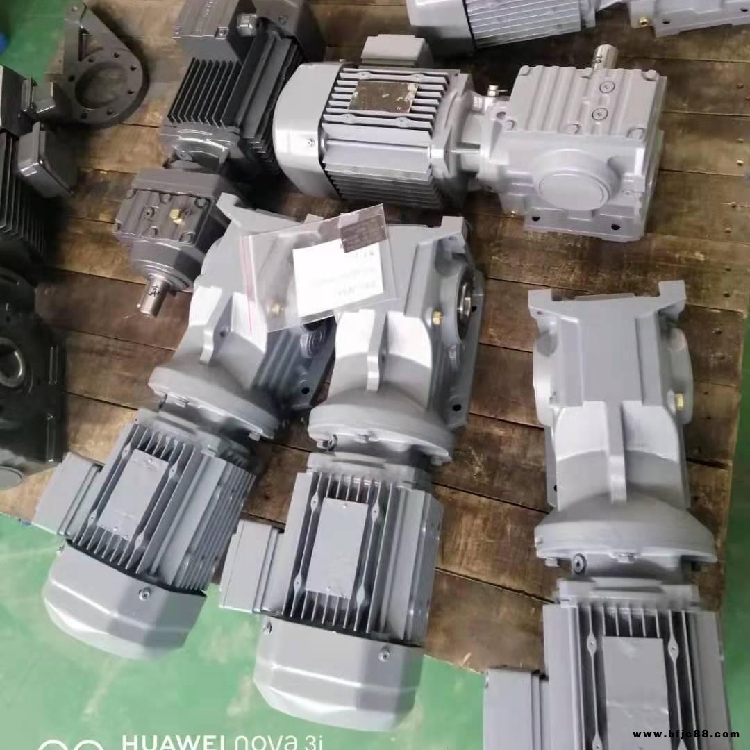 上海品聯四大系列減速機變速機齒輪箱換向減速機K系列k107-Y5.5-4P-142-M1換向減速機絲桿升降機