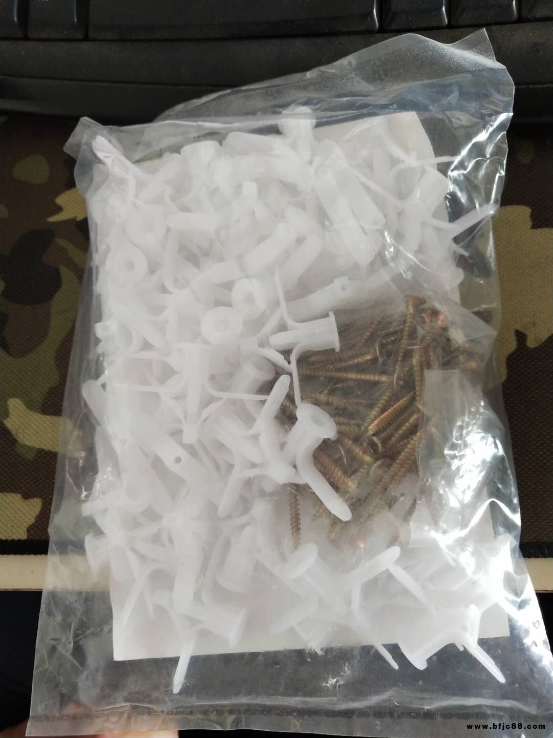 河北廠家尼龍飛機脹塞飛機脹塞飛機脹塞石膏板膨脹管