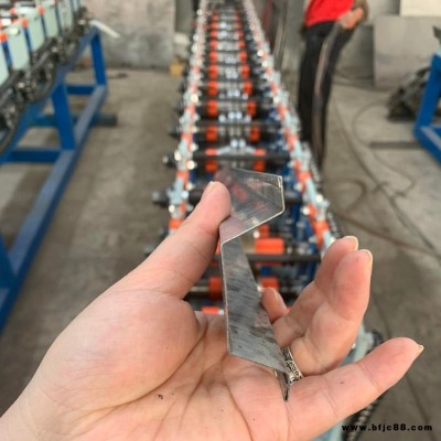 鍍鋅幾字成型機(jī) 企華壓瓦機(jī) 鍍鋅幾字型鋼成型機(jī) 高配快速幾字型輕鋼龍骨設(shè)備