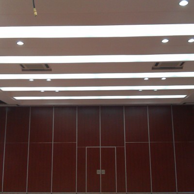 活動隔斷廠家宴會廳高隔斷墻屏風隔斷定制宴會廳高隔斷墻屏風隔斷定制專業生產基地