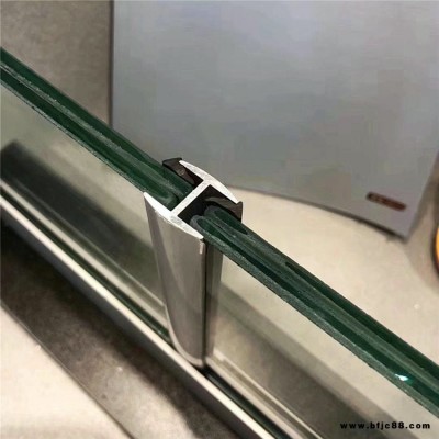 班輸公 承接單玻隔斷費用 廠家定制單玻隔斷 規格齊全