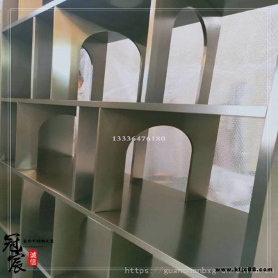冠宸專業(yè)定做青島新款不銹鋼屏風(fēng)隔斷 豪華酒店KTV黑金屏風(fēng)隔斷報(bào)價(jià)