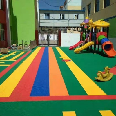 幼兒園塑膠彩色場(chǎng)地 EPDM幼兒園塑膠跑道 pvc橡膠地板 華展 透水混凝土